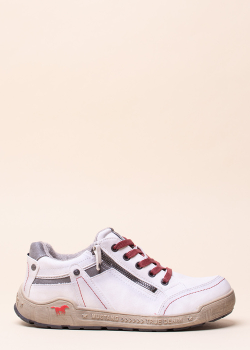 Mustang laisvalaikio bateliai