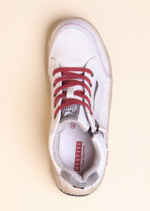 Mustang laisvalaikio bateliai