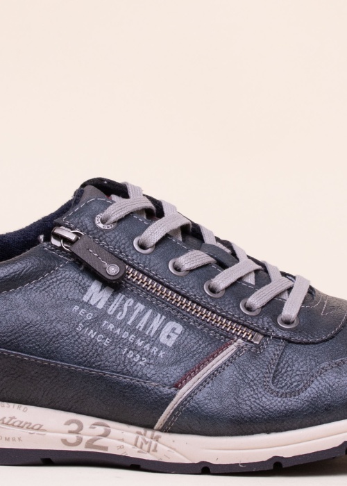 Mustang laisvalaikio bateliai