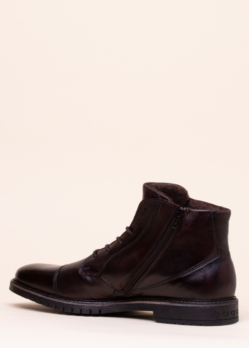 Bugatti aulinukai Caj