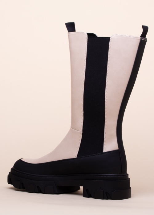 Only aulinukai Tola 7