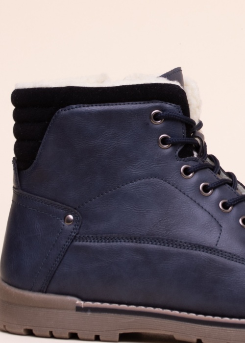 Best Buy aulinukai D. T. New York