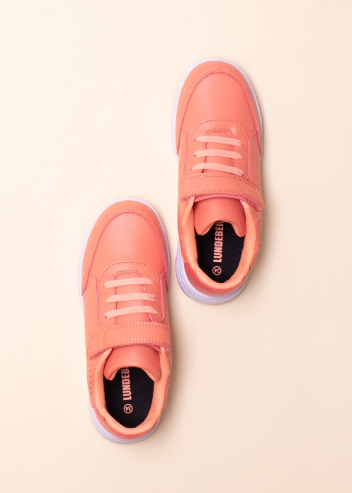 Lundeberg laisvalaikio bateliai Hemse