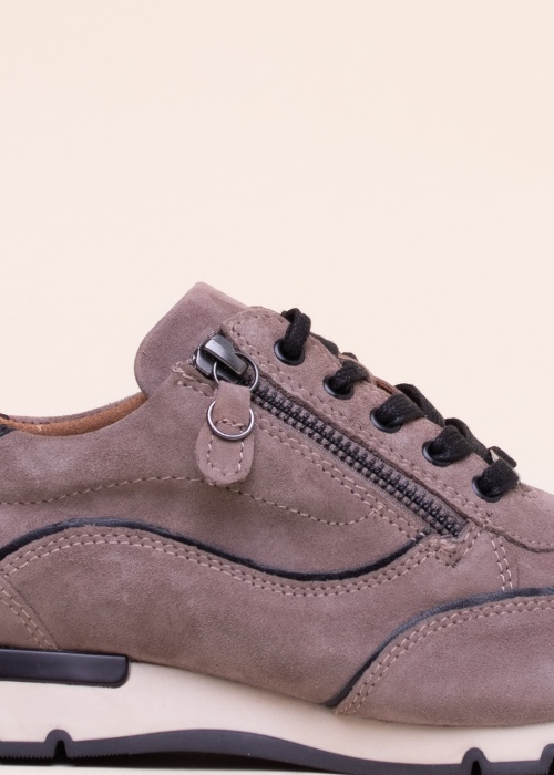 Caprice laisvalaikio bateliai