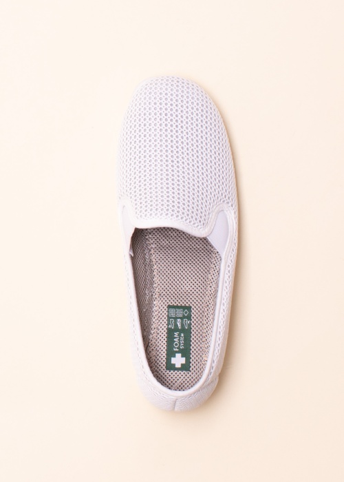 Campello uždari bateliai