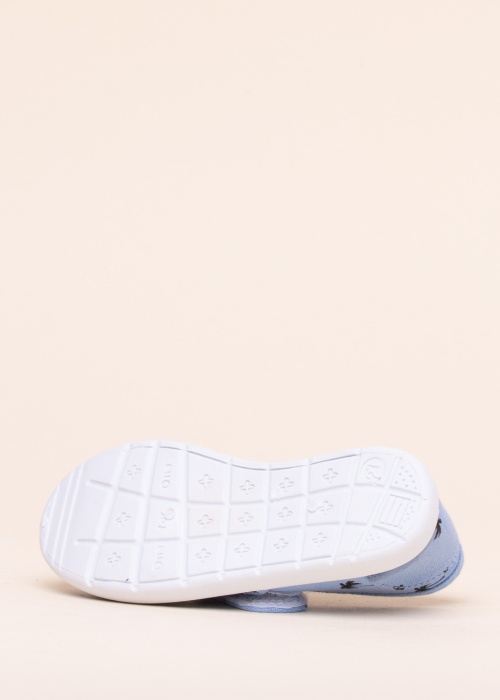 D.T. New York laisvalaikio bateliai