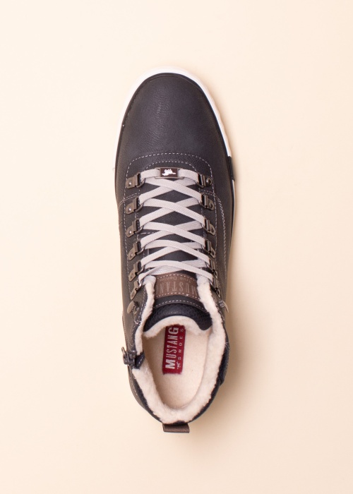 Mustang sportiniai bateliai