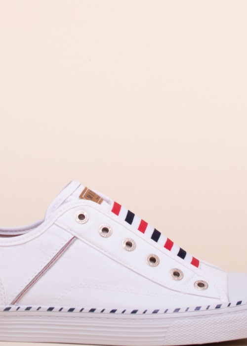 Mustang laisvalaikio batai