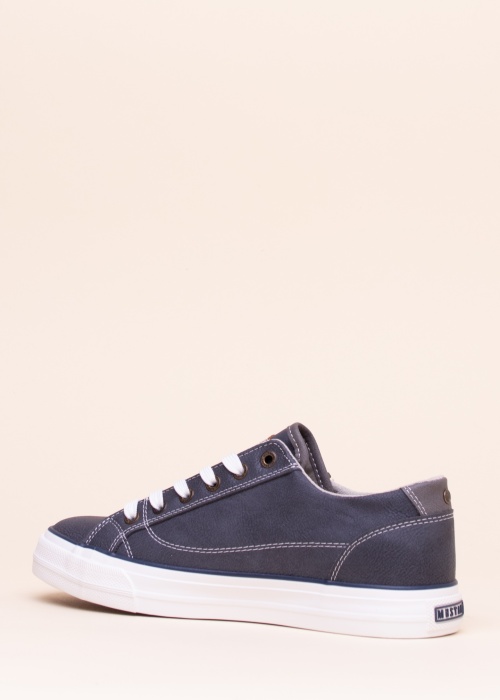 Mustang laisvalaikio batai