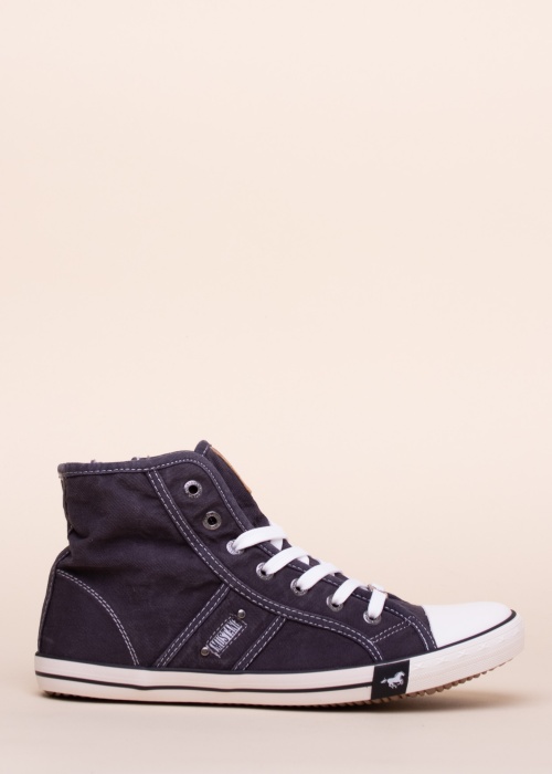 Mustang laisvalaikio batai