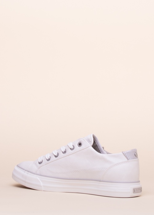 Mustang laisvalaikio batai