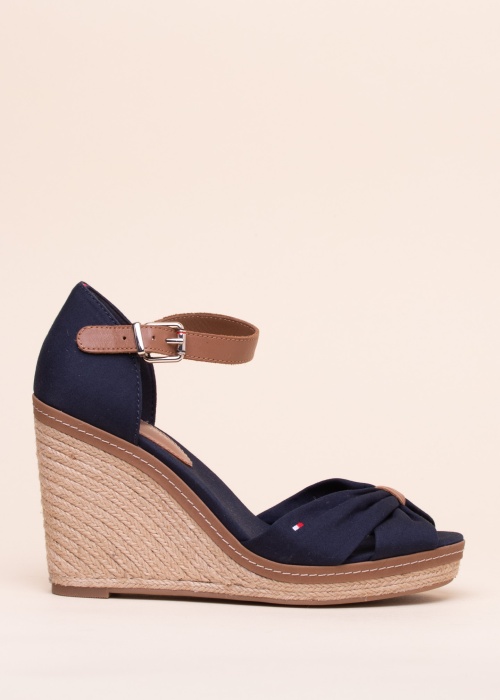 Tommy Hilfiger bateliai