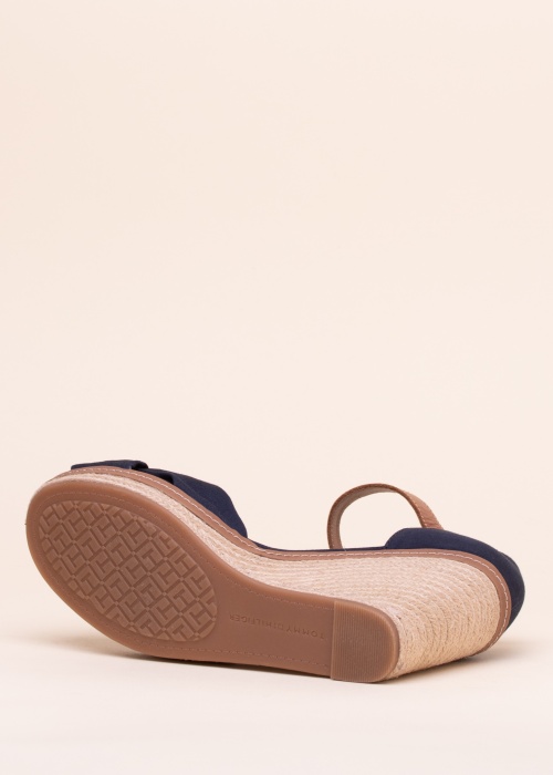 Tommy Hilfiger bateliai