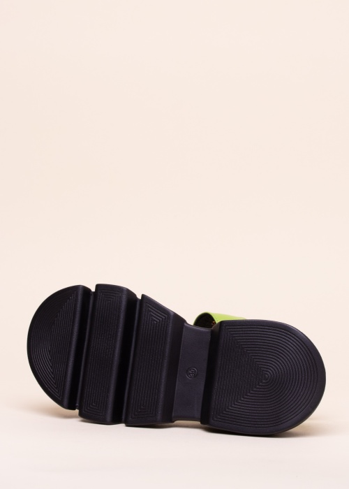 Molly Bessa basutės