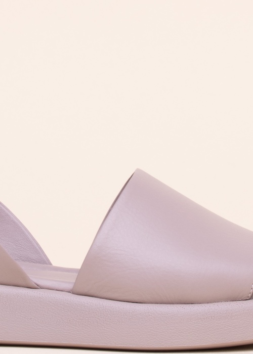 Molly Bessa basutės