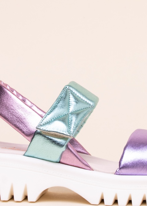 Molly Bessa basutės