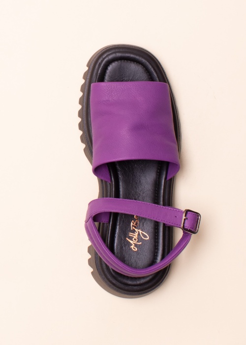 Molly Bessa basutės