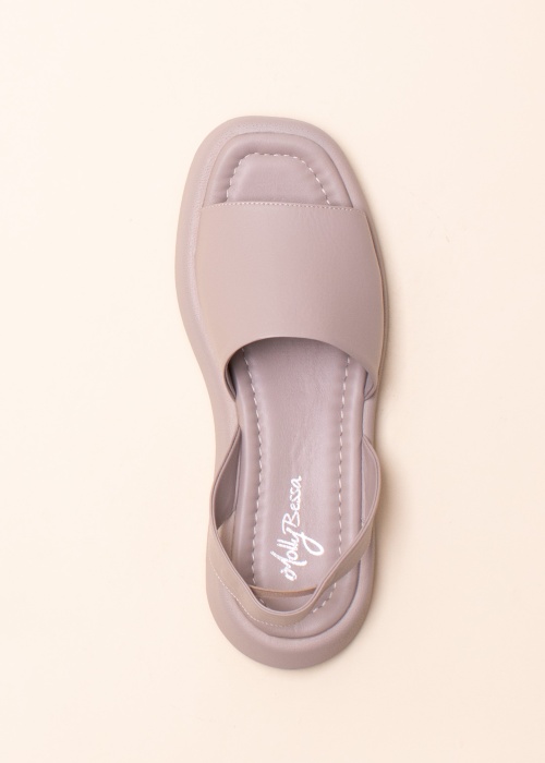 Molly Bessa basutės