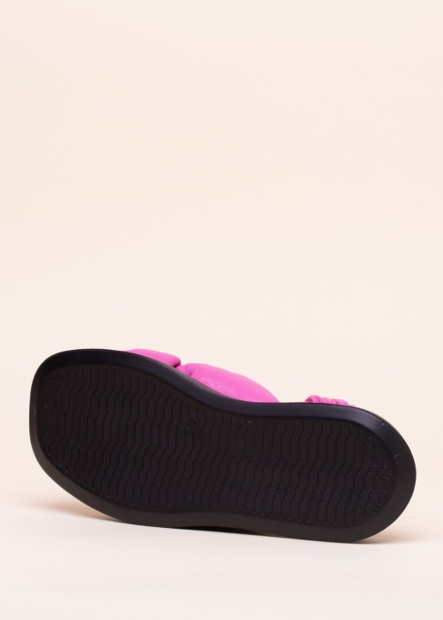 Molly Bessa basutės