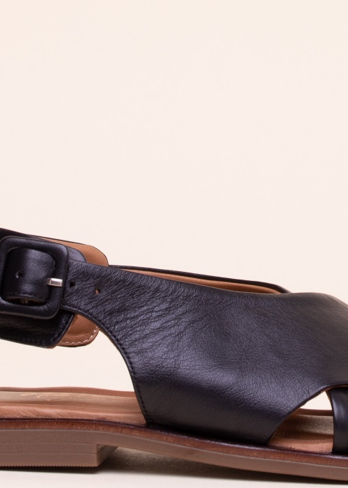 Molly Bessa basutės