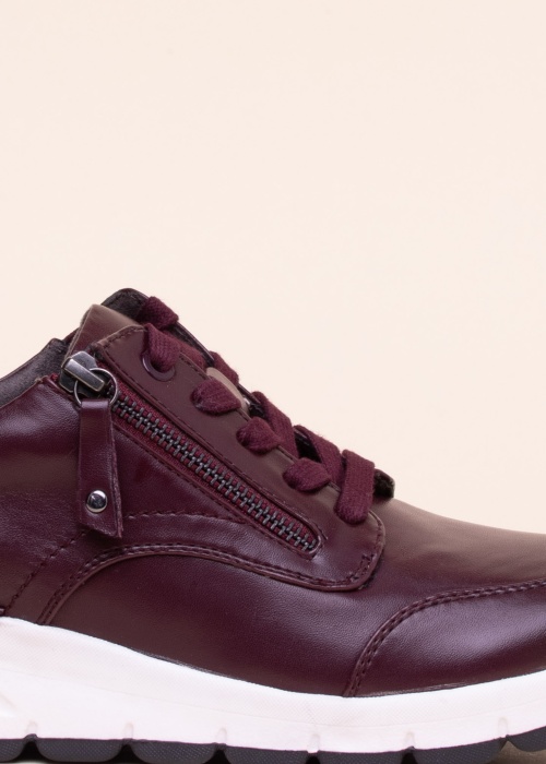 Jana laisvalaikio bateliai