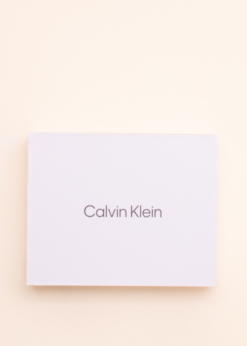 Calvin Klein kojines 3 poros dovanų dėžutėje
