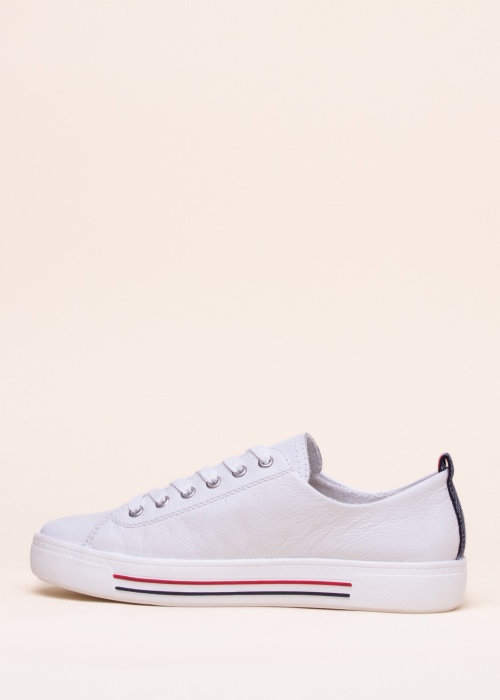 Remonte teniso bateliai