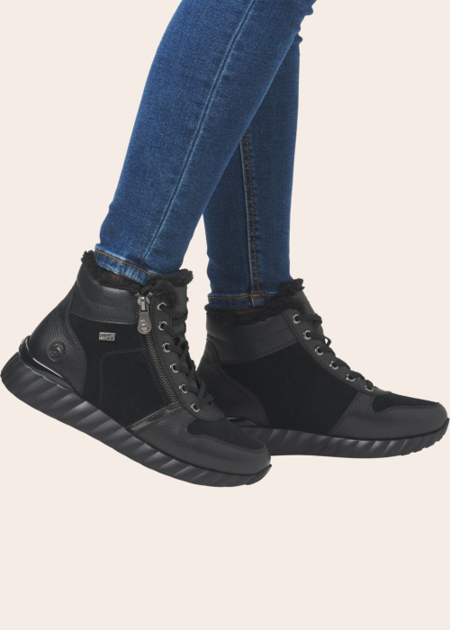 Remonte žieminiai batai