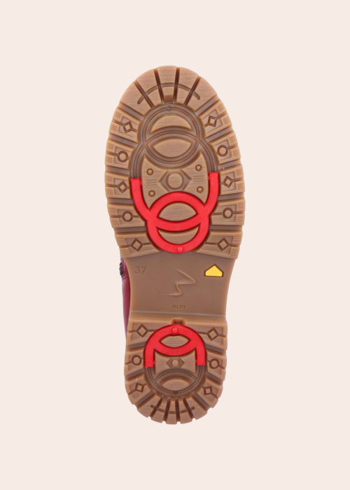 Remonte aulinukai su spygliais