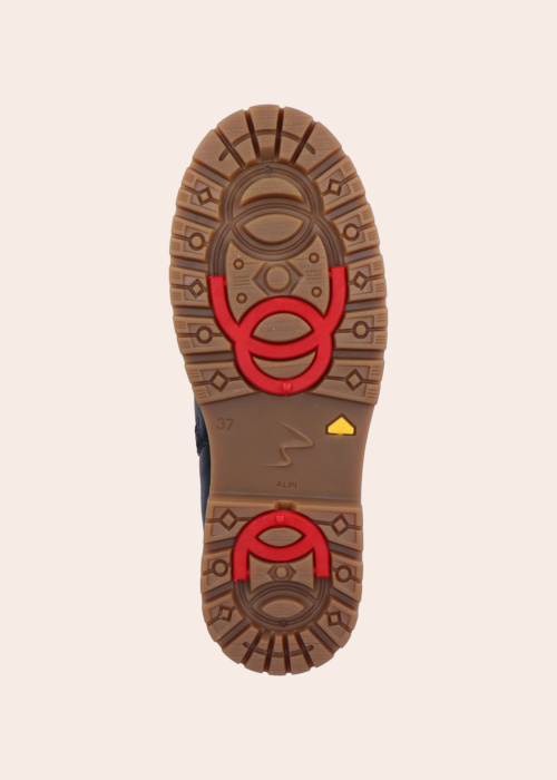 Remonte aulinukai su spygliais