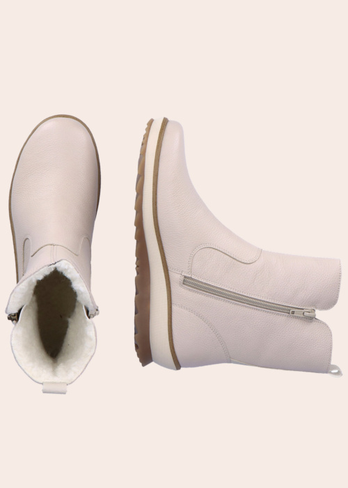 Remonte žieminiai batai