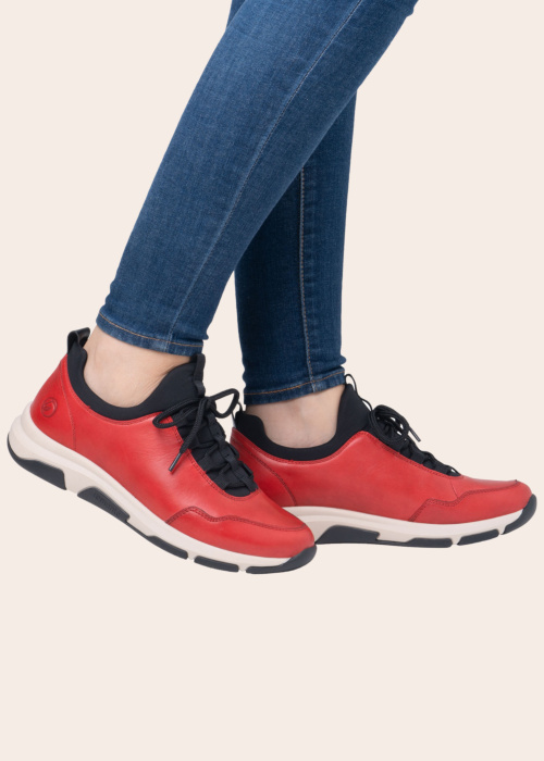 Remonte laisvalaikio bateliai