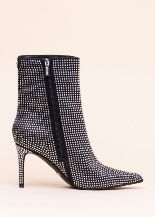 Guess aulinukai Richeray