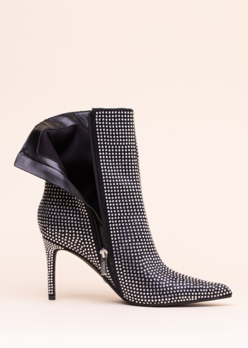 Guess aulinukai Richeray