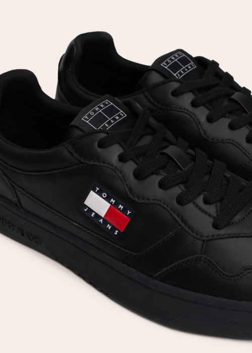 Tommy Hilfiger laisvalaikio batai