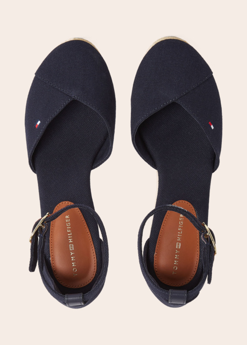 Tommy Hilfiger bateliai