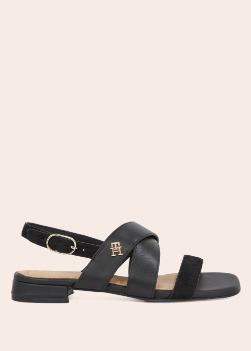 Tommy Hilfiger bateliai