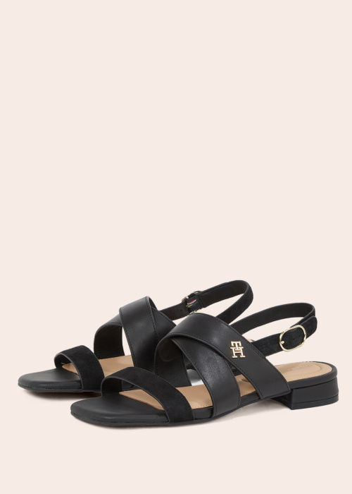 Tommy Hilfiger bateliai