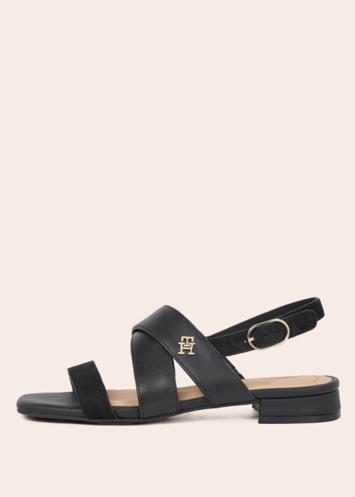 Tommy Hilfiger bateliai