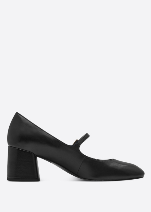 Marco Tozzi bateliai