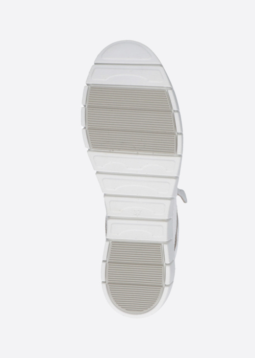 Caprice laisvalaikio bateliai