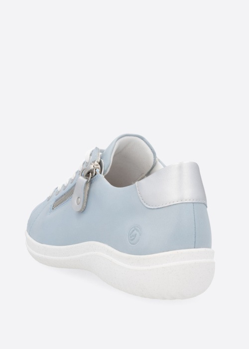 Remonte laisvalaikio bateliai