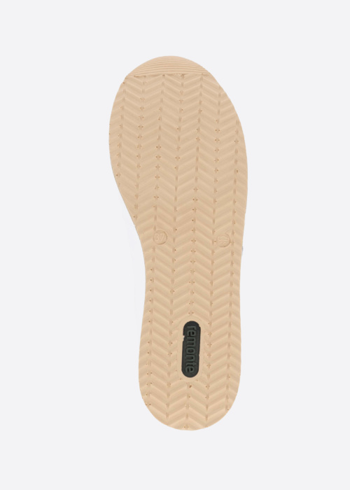 Remonte laisvalaikio bateliai