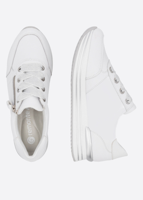 Remonte laisvalaikio bateliai