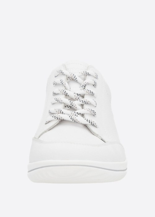 Remonte laisvalaikio bateliai