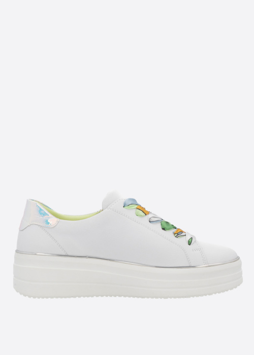 Remonte laisvalaikio batai