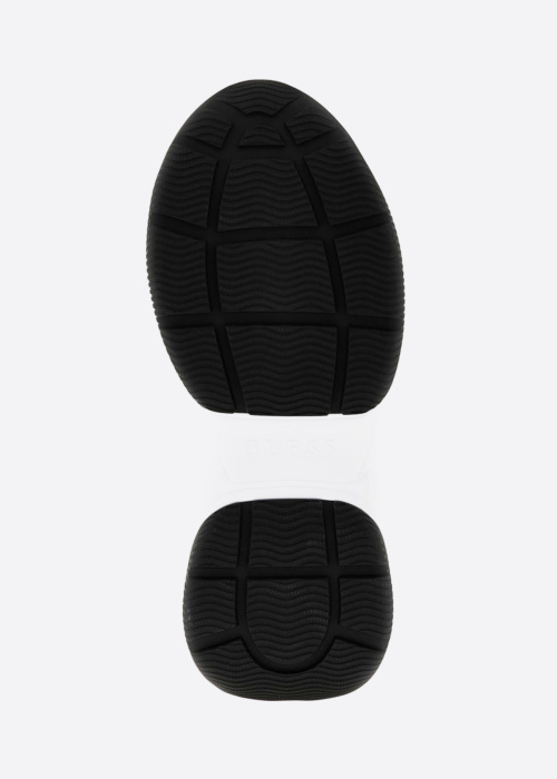 Guess laisvalaikio bateliai Hapyy