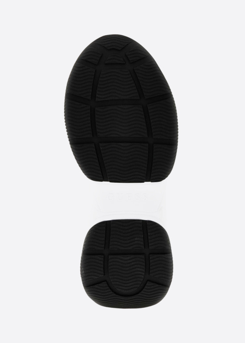 Guess laisvalaikio bateliai Hapyy