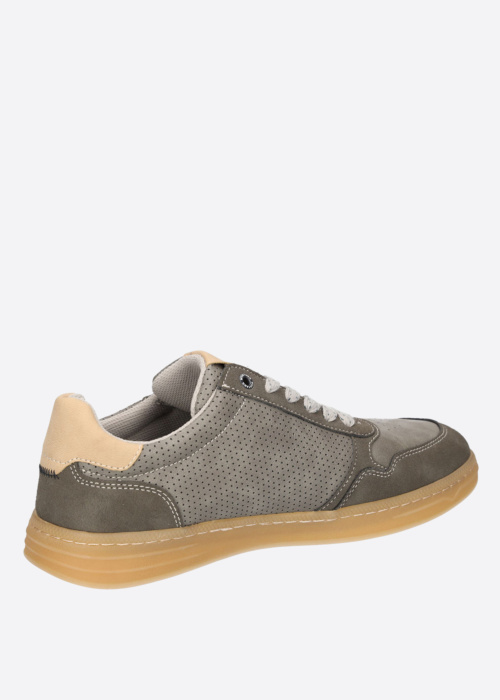 Mustang laisvalaikio batai