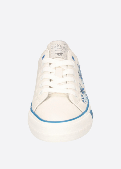 Mustang laisvalaikio batai